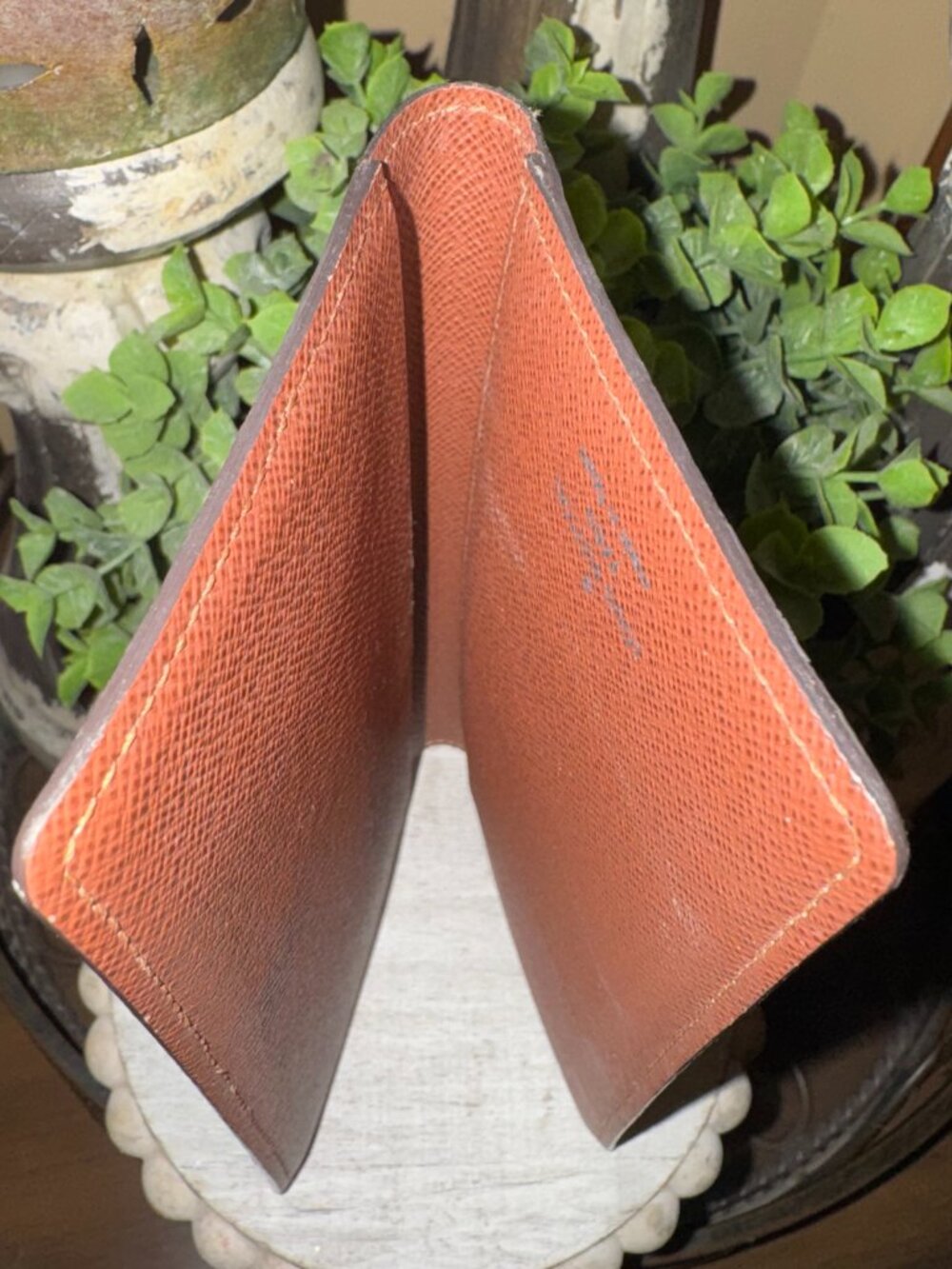 Louis Vuitton Pocket Agenda Cover / Checkbook Cover – Monogram Canvas - Picture 5 of 6